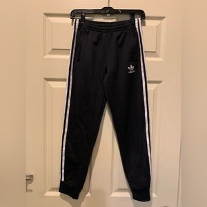 Adidas youth medium boys/girls joggers heavy duty quality black and white stripe